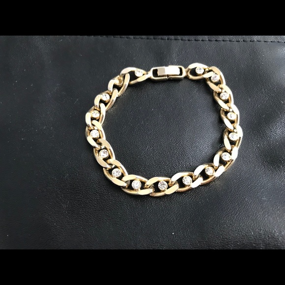 GOLD TONE BRACELET. 1980s. - Picture 2 of 11